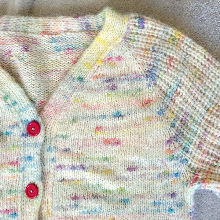 Nadelmelodie Strickjacke Homeland Cardigan Strickjacke - Nadelmelodie (PDF) bei bei bei bei Lieblingsgarn