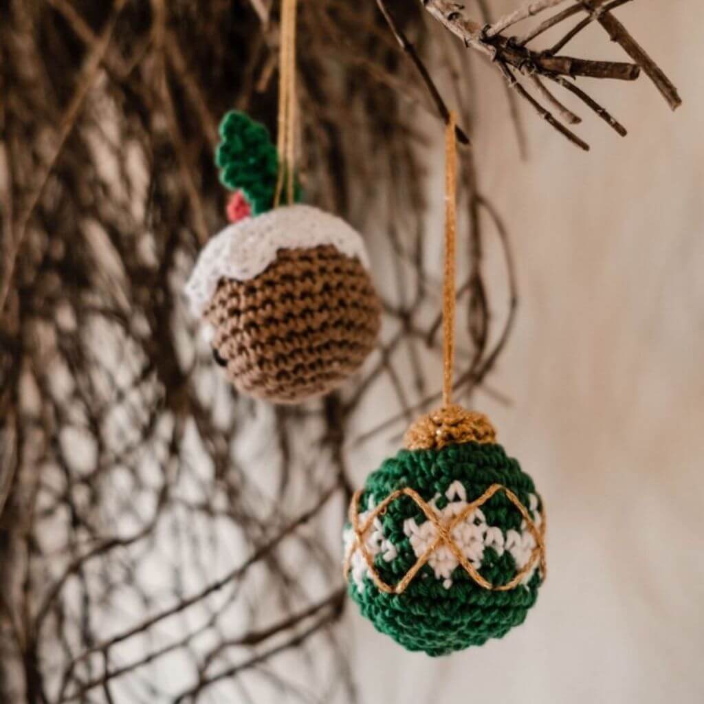 Hoooked DIY Häkelset Weihnachtskugeln Wonderland bei bei bei bei Lieblingsgarn