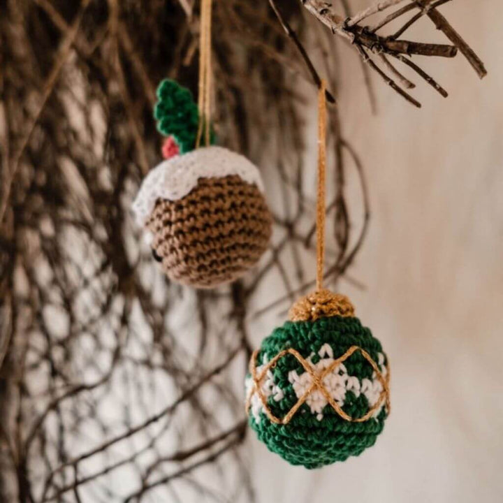 Hoooked DIY Häkelset Weihnachtskugeln Wonderland bei bei bei bei Lieblingsgarn