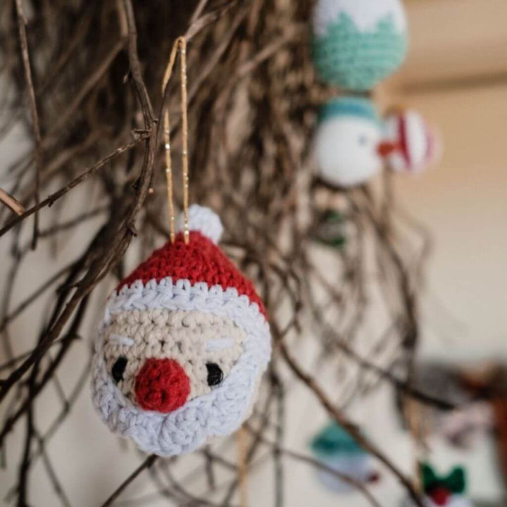 Hoooked DIY Häkelset Weihnachtskugeln Wonderland bei bei bei bei Lieblingsgarn