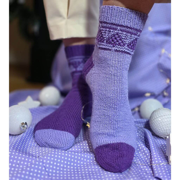 Joel Joel Design Pattern Socken Pino Strickanleitung - Joel Joel Design (PDF) bei bei bei bei bei bei bei bei Lieblingsgarn
