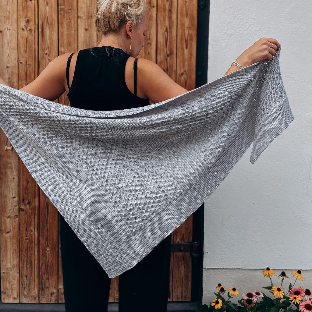Katharina Lehmann Tuch Ava Shawl Strickanleitung - Katharina Lehmann (PDF) bei bei bei bei Lieblingsgarn