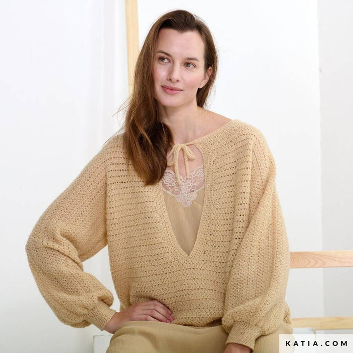 Katia Oversize Pullover mit tiefem Ausschnitt Häkelanleitung - Katia (Heft) bei bei bei bei Lieblingsgarn