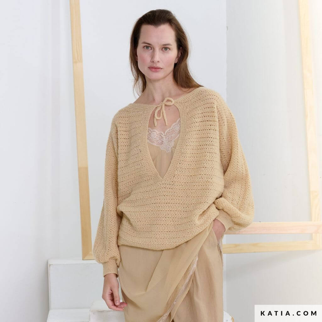 Katia Oversize Pullover mit tiefem Ausschnitt Häkelanleitung - Katia (Heft) bei bei bei bei Lieblingsgarn