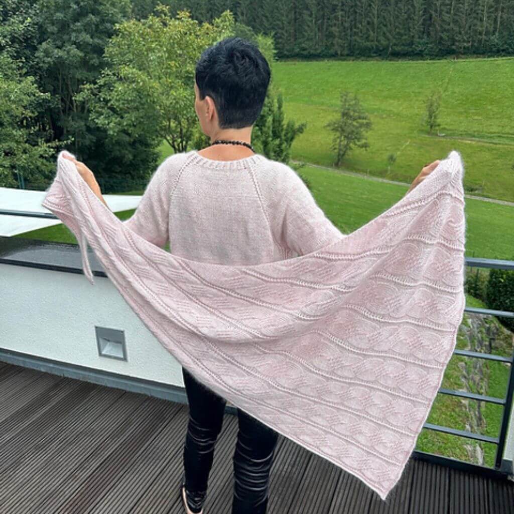 Kerstin Ritter Pattern Tuch Khaleesi Shawl Strickanleitung - Kerstin Ritter (PDF) bei bei bei bei Lieblingsgarn