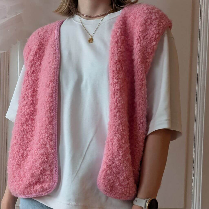 Knitmitjo Fluffy Fleece Vest Strickanleitung - Knitmitjo (PDF) bei bei bei bei bei bei bei bei Lieblingsgarn