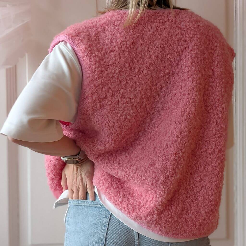 Knitmitjo Fluffy Fleece Vest Strickanleitung - Knitmitjo (PDF) bei bei bei bei bei bei bei bei Lieblingsgarn