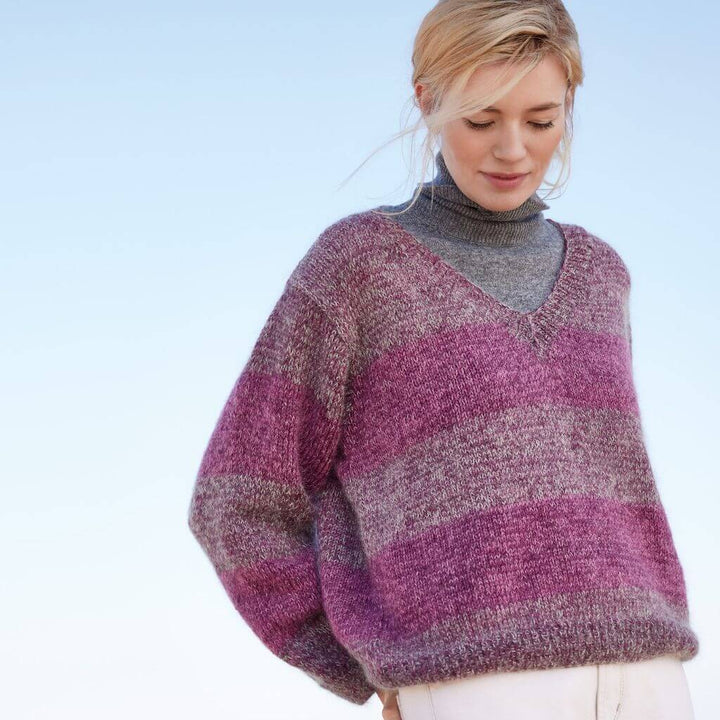 Lana Grossa Gestreifter Pullover mit V-Ausschnitt Strickanleitung - Lana Grossa (Heft) bei bei bei bei Lieblingsgarn