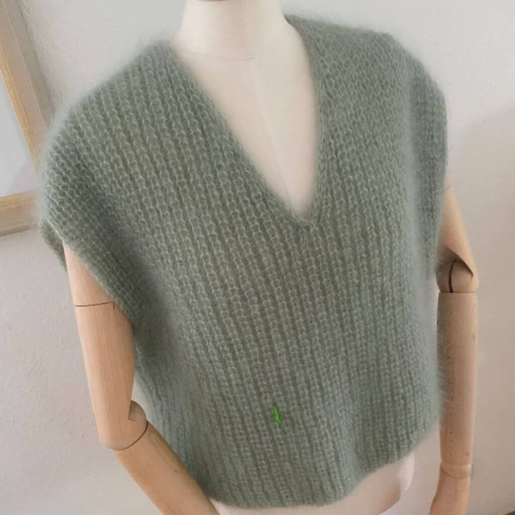 Lotilda Pattern Pullunder/Pullover Juna V-Neck Strickanleitung - Lotilda (PDF) bei bei bei bei Lieblingsgarn