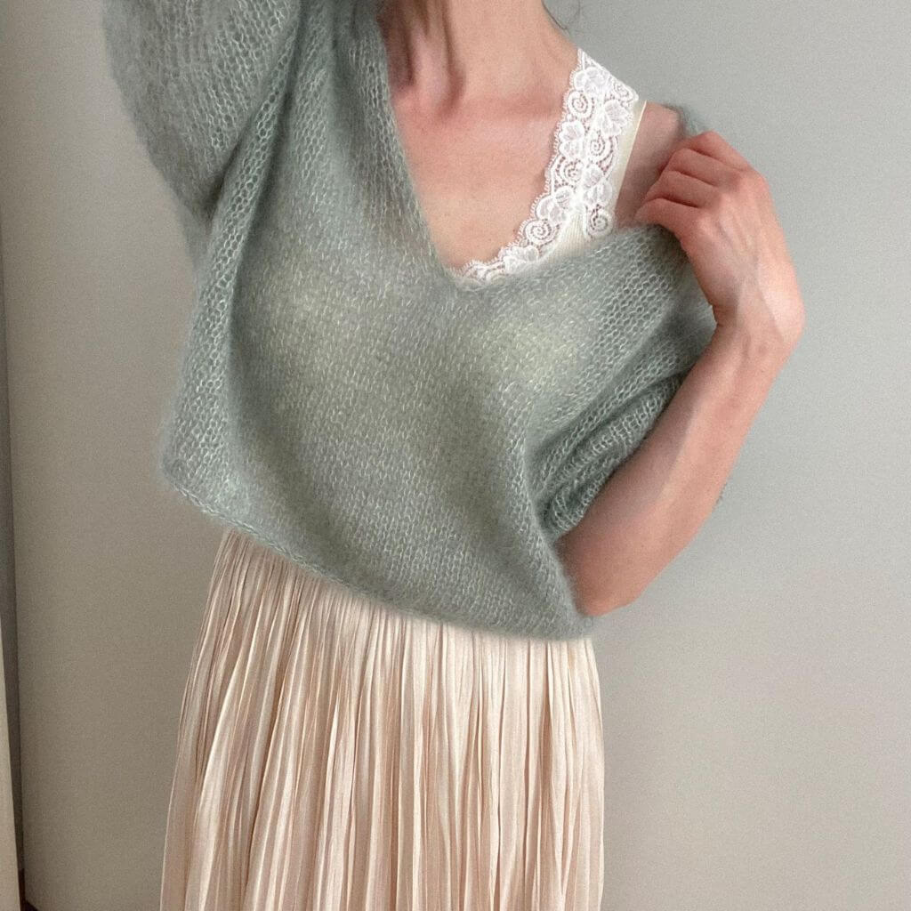 Lotilda Pattern Marta V-Ausschnitt Pullover Strickanleitung - Lotilda (PDF) bei bei bei bei Lieblingsgarn