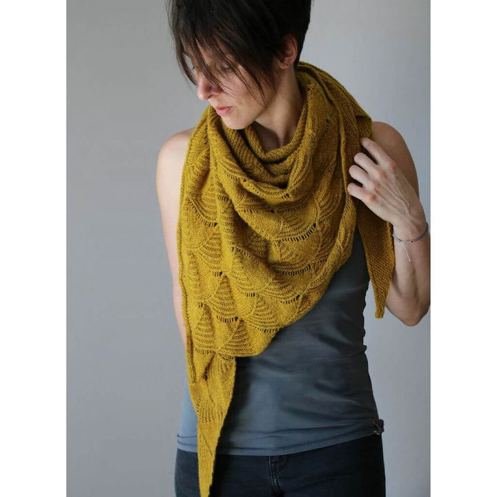 Melanie Berg - Mairlynd Pattern Tuch Kleine Schwester Strickanleitung - Mairlynd (PDF) bei bei bei bei Lieblingsgarn