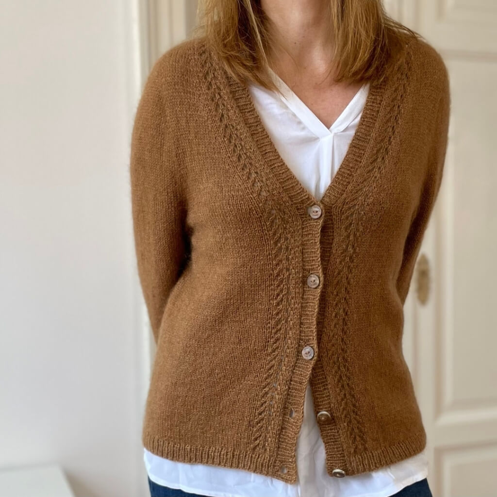 Strickauszeit Mella Cardigan Strickanleitung - Strickauszeit (PDF) bei bei bei bei Lieblingsgarn