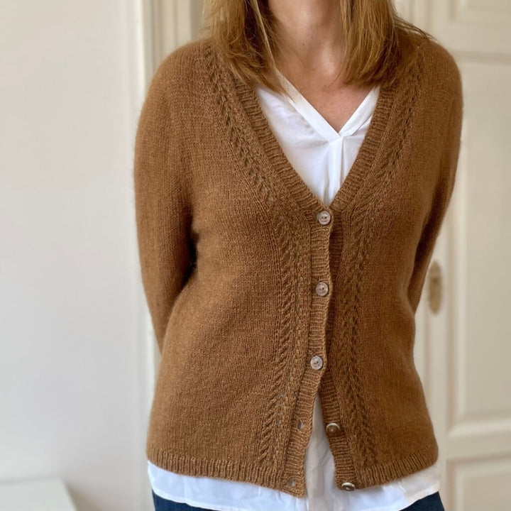 Strickauszeit Mella Cardigan Strickanleitung - Strickauszeit (PDF) bei bei bei bei Lieblingsgarn