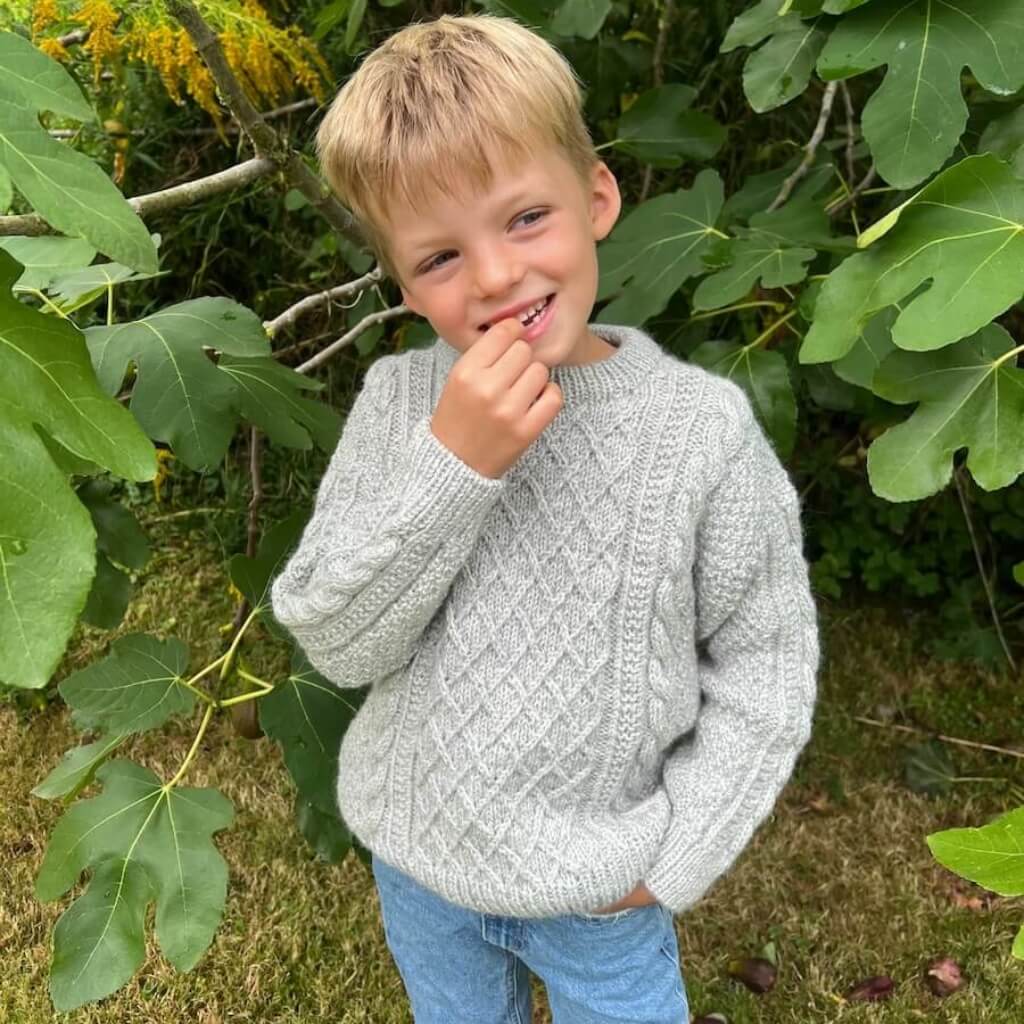 PetiteKnit Pattern Kinder Pullover Moby Sweater Mini Strickanleitung - PetiteKnit (Heft) bei bei bei bei Lieblingsgarn