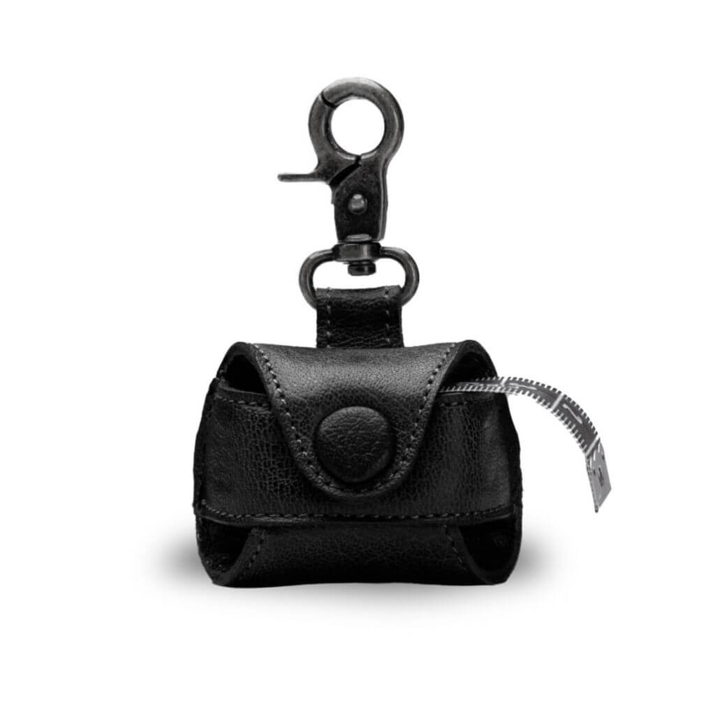 muud Malmö mit Haken, Farbe Black – Leder bei Lieblingsgarn