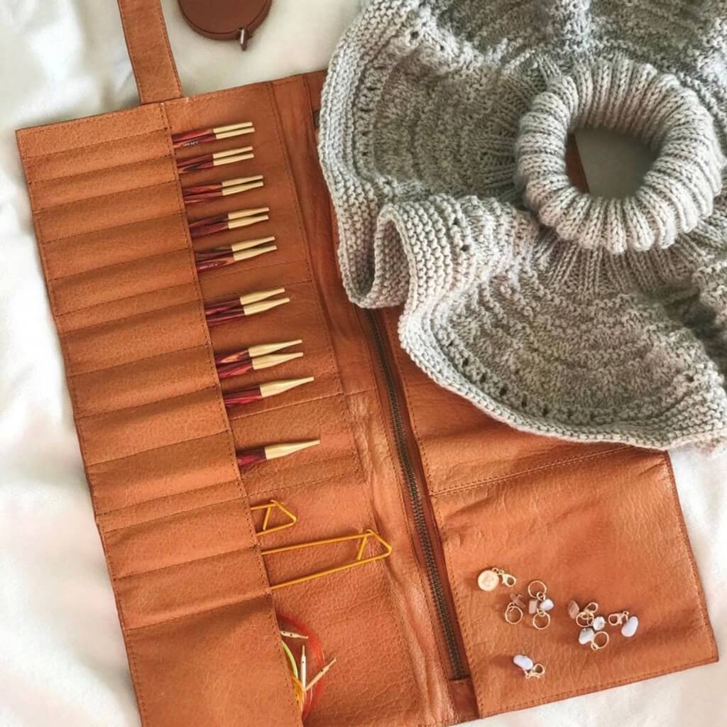 muud Stockholm - Ledertasche für Nadelsysteme bei bei bei bei bei bei bei bei Lieblingsgarn