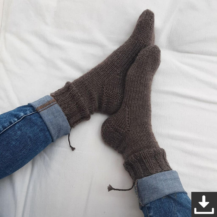 Nadelmelodie Socken Leni Basic Socks Strickanleitung - Nadelmelodie (PDF) bei bei bei bei Lieblingsgarn