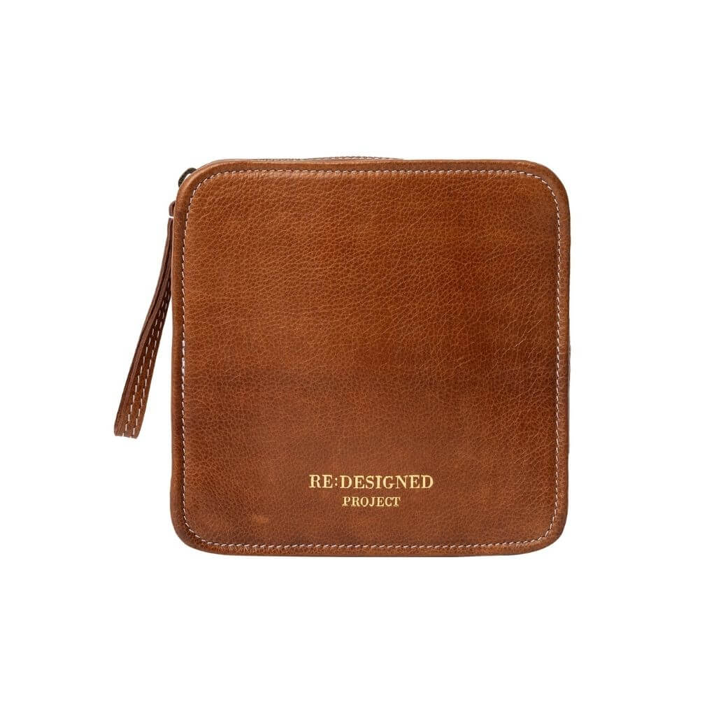 Re:Designed Project 83, Farbe Walnut – Leder bei Lieblingsgarn