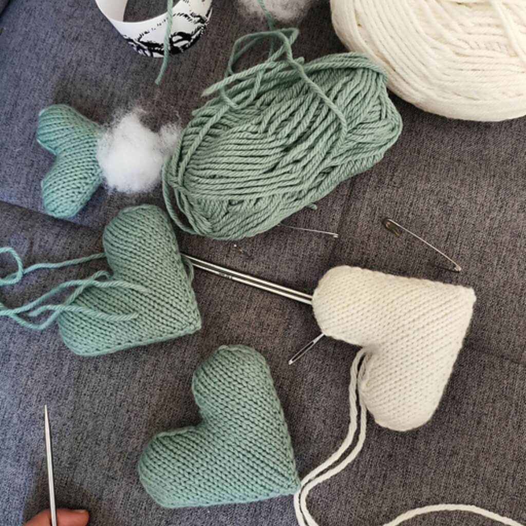 Paulastrickt Pattern Herz ALLERLIEBST Strickanleitung - Paulastrickt (PDF) bei bei bei bei bei bei bei Lieblingsgarn