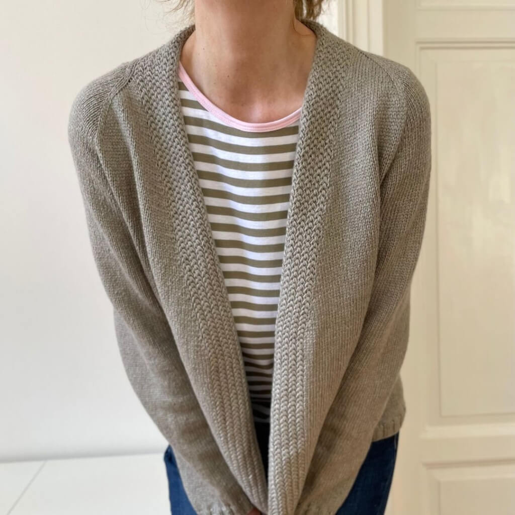 Strickauszeit Penna Cardigan Strickanleitung - Strickauszeit (PDF) bei bei bei bei Lieblingsgarn