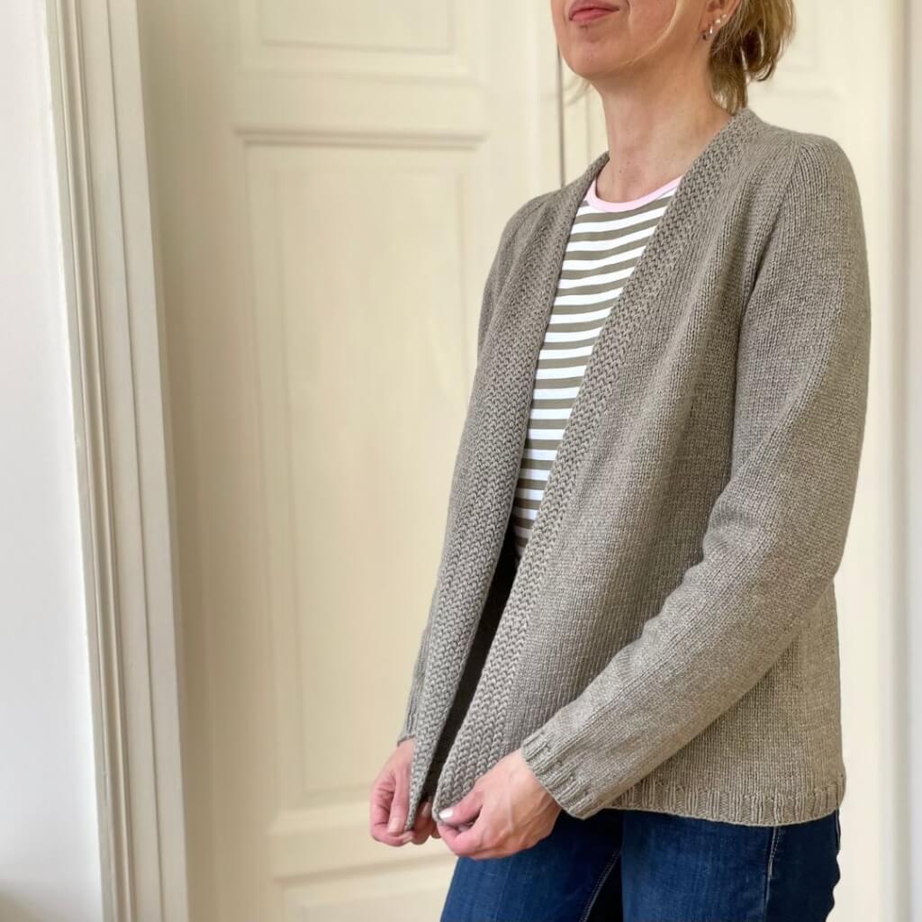 Strickauszeit Penna Cardigan Strickanleitung - Strickauszeit (PDF) bei bei bei bei Lieblingsgarn