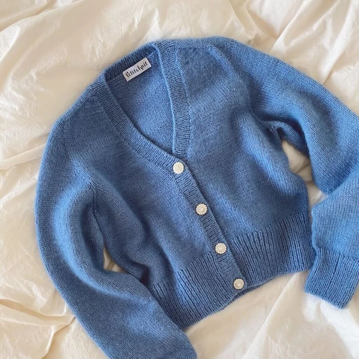 PetiteKnit Pattern Strickjacke April Cardigan Strickanleitung - PetiteKnit (Heft) bei bei bei bei Lieblingsgarn