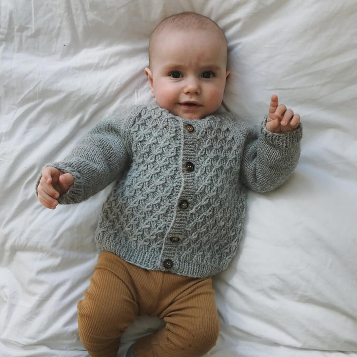 PetiteKnit Pattern Kinderstrickjacke Carls Cardigan Strickanleitung - PetiteKnit (Heft) Lieblingsgarn