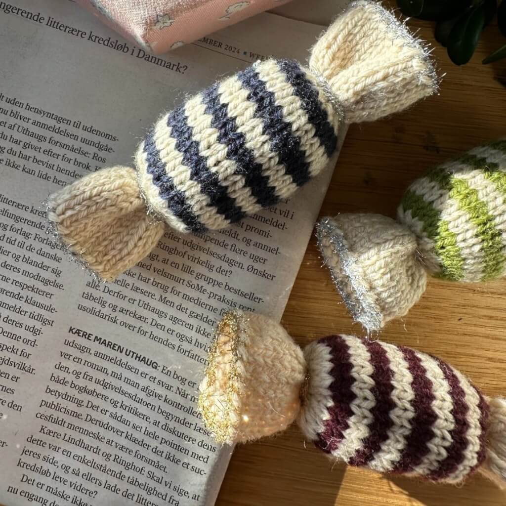 PetiteKnit Pattern Christmas Caramel Strickanleitung - PetiteKnit (PDF) bei bei bei bei bei bei bei bei Lieblingsgarn