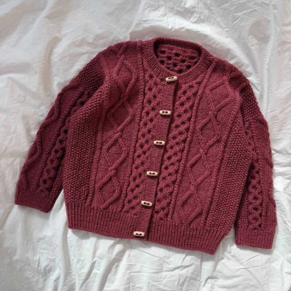 PetiteKnit Pattern Dagmar Jacket Junior Strickanleitung - PetiteKnit (Heft) bei bei bei bei Lieblingsgarn