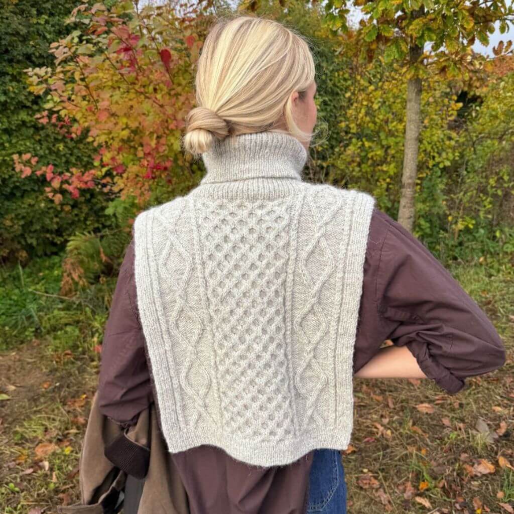 PetiteKnit Dagmar Neck Strickanleitung - PetiteKnit (Heft) bei bei bei bei bei bei bei bei Lieblingsgarn
