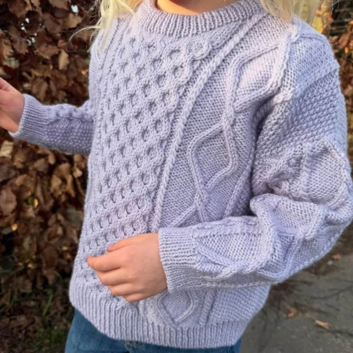 PetiteKnit Pullover Dagmar Sweater Junior Strickanleitung - PetiteKnit (Heft) bei bei bei bei Lieblingsgarn