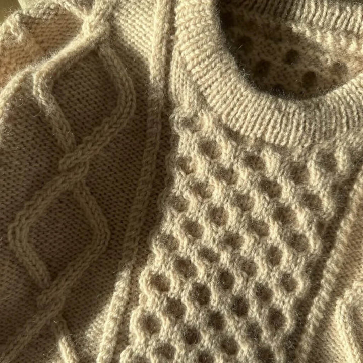 PetiteKnit Pullover Dagmar Sweater Junior Strickanleitung - PetiteKnit (Heft) bei bei bei bei Lieblingsgarn