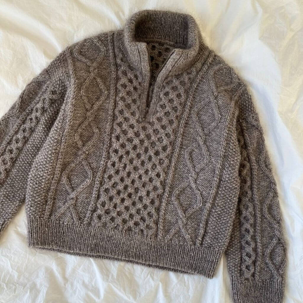 PetiteKnit Pullover Dagmar Zipper Sweater Strickanleitung - PetiteKnit (Heft) bei bei bei bei Lieblingsgarn