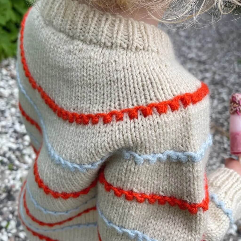 PetiteKnit Pattern Kinder Pullover Festival Sweater Strickanleitung - PetiteKnit (Heft) bei bei bei bei Lieblingsgarn