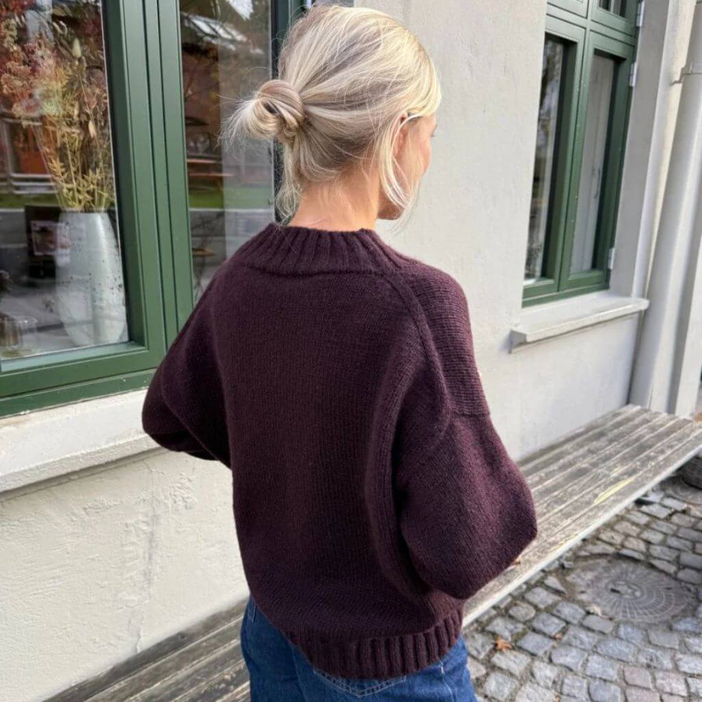 PetiteKnit Hannah Sweater V-Neck Strickanleitung - PetiteKnit (Heft) bei bei bei bei Lieblingsgarn