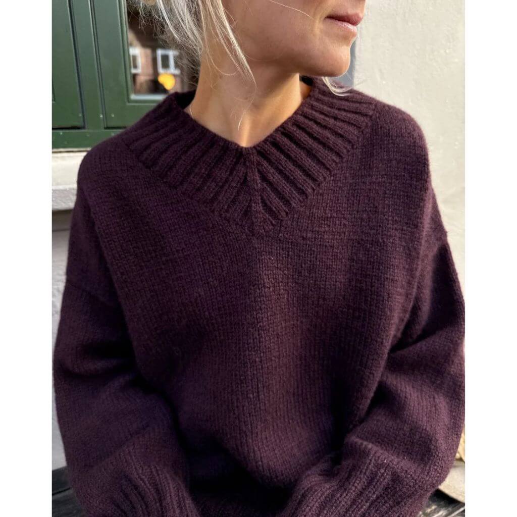 PetiteKnit Hannah Sweater V-Neck Strickanleitung - PetiteKnit (Heft) bei bei bei bei Lieblingsgarn