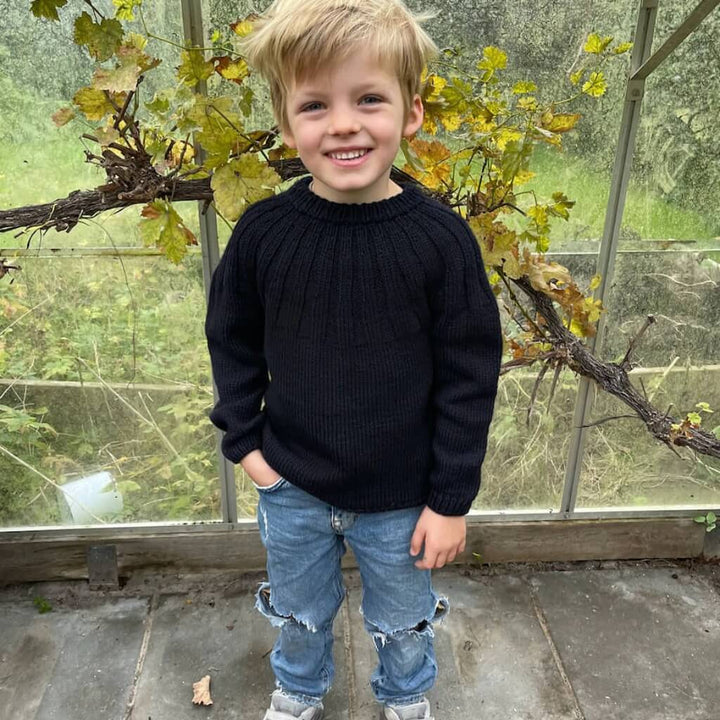 PetiteKnit Pattern Kinder Pullover Haralds Sweater Strickanleitung - PetiteKnit (Heft) bei bei bei bei Lieblingsgarn