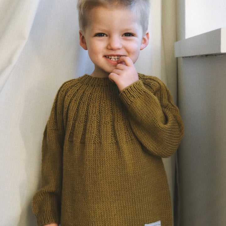 PetiteKnit Pattern Kinder Pullover Haralds Sweater Strickanleitung - PetiteKnit (Heft) bei bei bei bei Lieblingsgarn
