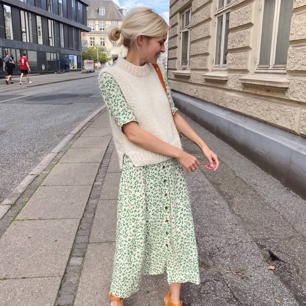 PetiteKnit Pattern Holiday Pullunder Strickanleitung - PetiteKnit (Heft) bei bei bei bei Lieblingsgarn