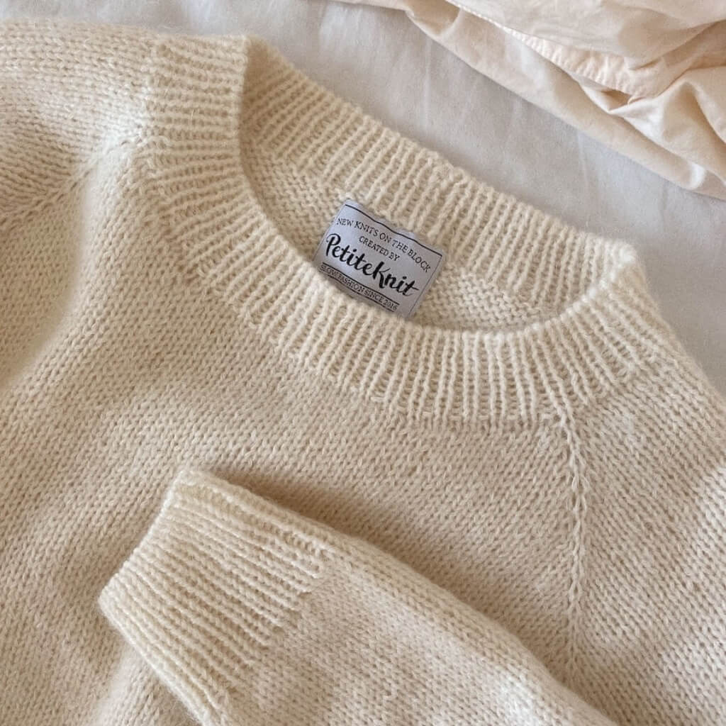 PetiteKnit Pattern Pullover Kein Schnickschnack Strickanleitung - PetiteKnit (Heft) bei bei bei bei Lieblingsgarn
