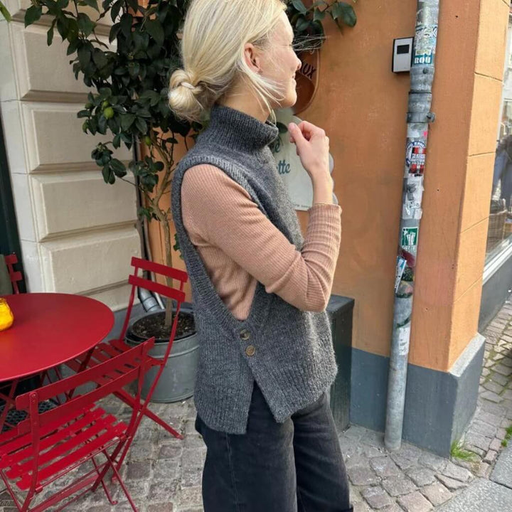 PetiteKnit Pattern Pullunder Lulu Slipover Strickanleitung - PetiteKnit (Heft) bei bei bei bei bei bei bei Lieblingsgarn