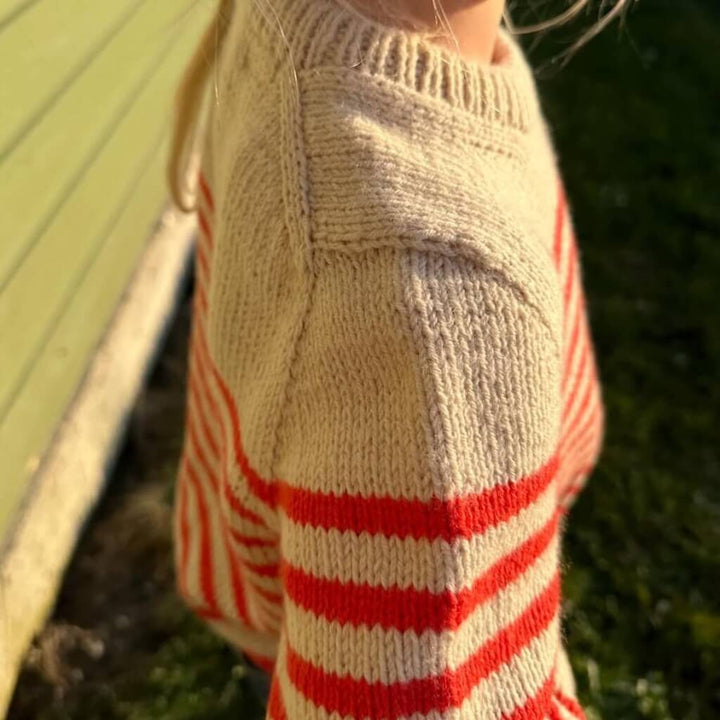 PetiteKnit Pattern Pullover Lyon Sweater Junior Strickanleitung - PetiteKnit (Heft) bei bei bei bei bei bei bei Lieblingsgarn