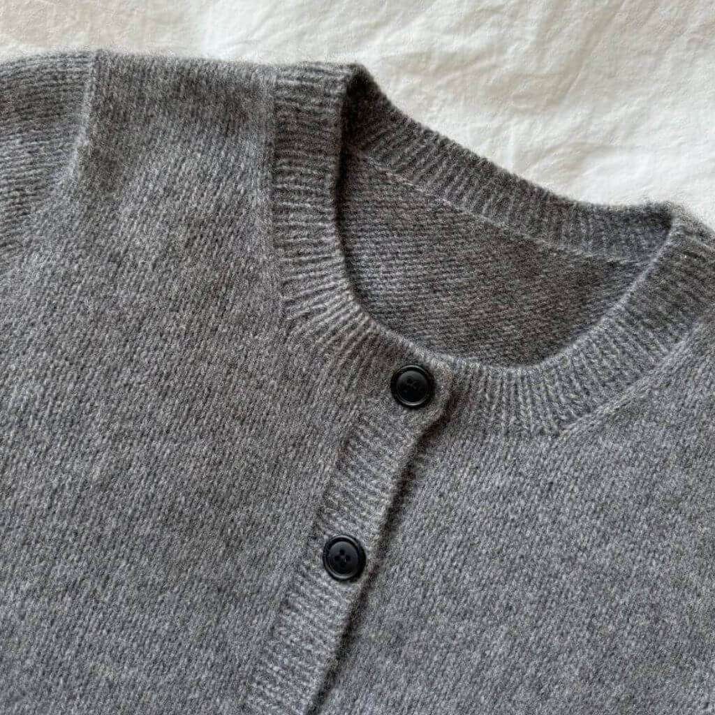 PetiteKnit Pattern Maggie Cardigan Strickanleitung - PetiteKnit (Heft) bei bei bei bei Lieblingsgarn