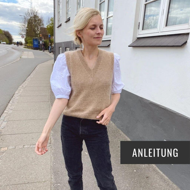PetiteKnit Pattern Stockholm Pullunder V-Ausschnitt Strickanleitung - PetiteKnit (Heft) bei bei bei bei bei Lieblingsgarn