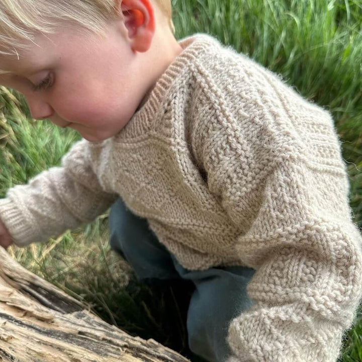 PetiteKnit Pattern Storm Sweater Junior Strickanleitung - PetiteKnit (Heft) bei bei bei bei Lieblingsgarn