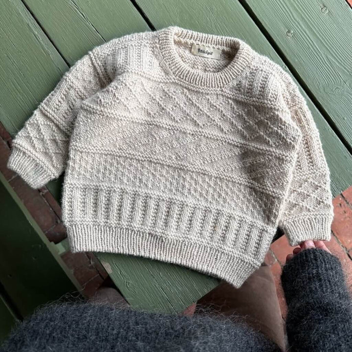 PetiteKnit Pattern Storm Sweater Junior Strickanleitung - PetiteKnit (Heft) bei bei bei bei Lieblingsgarn