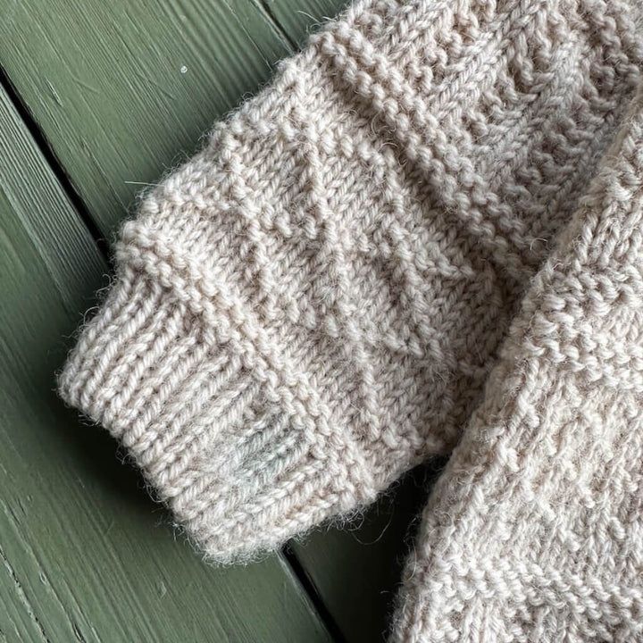 PetiteKnit Pattern Storm Sweater Junior Strickanleitung - PetiteKnit (Heft) bei bei bei bei Lieblingsgarn