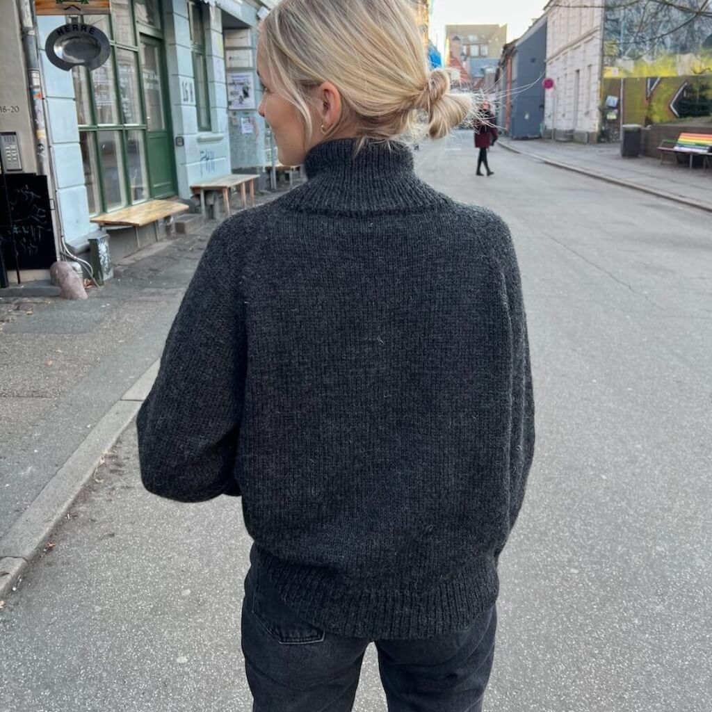 PetiteKnit Pattern Rollkragenpullover Zipper Sweater Light Strickanleitung - PetiteKnit (Heft) bei bei bei bei Lieblingsgarn