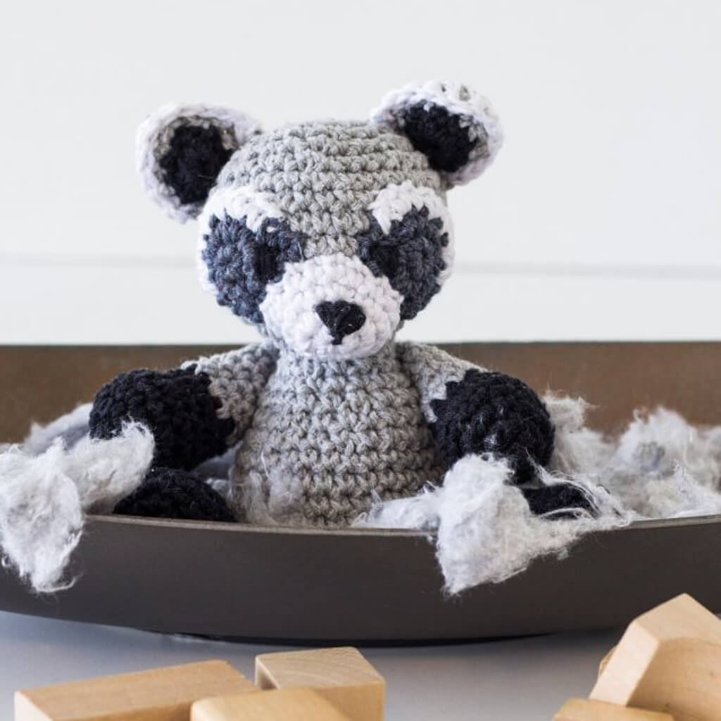 Hoooked Amigurumi Raccoon Ricky Häkelset - Hoooked bei bei bei bei Lieblingsgarn