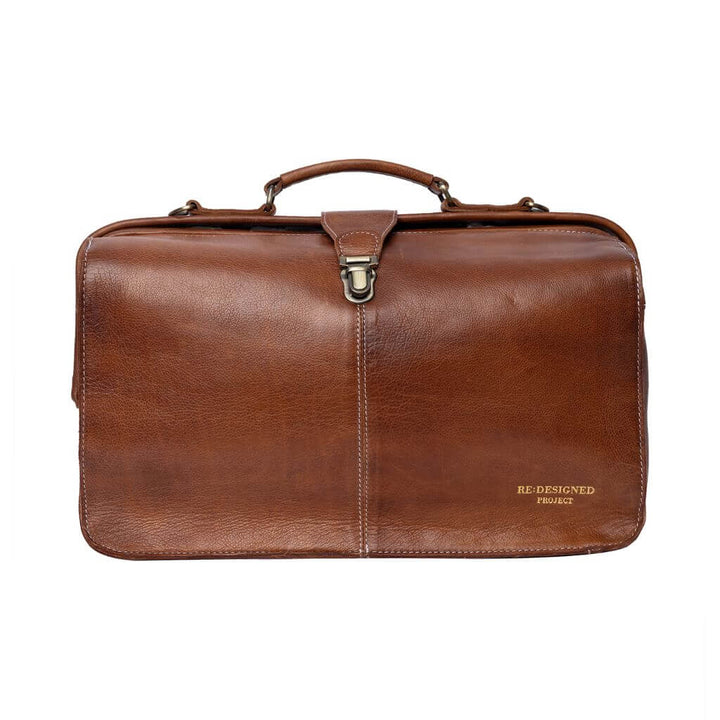 Re:Designed Project 98, Farbe Walnut – Leder bei Lieblingsgarn